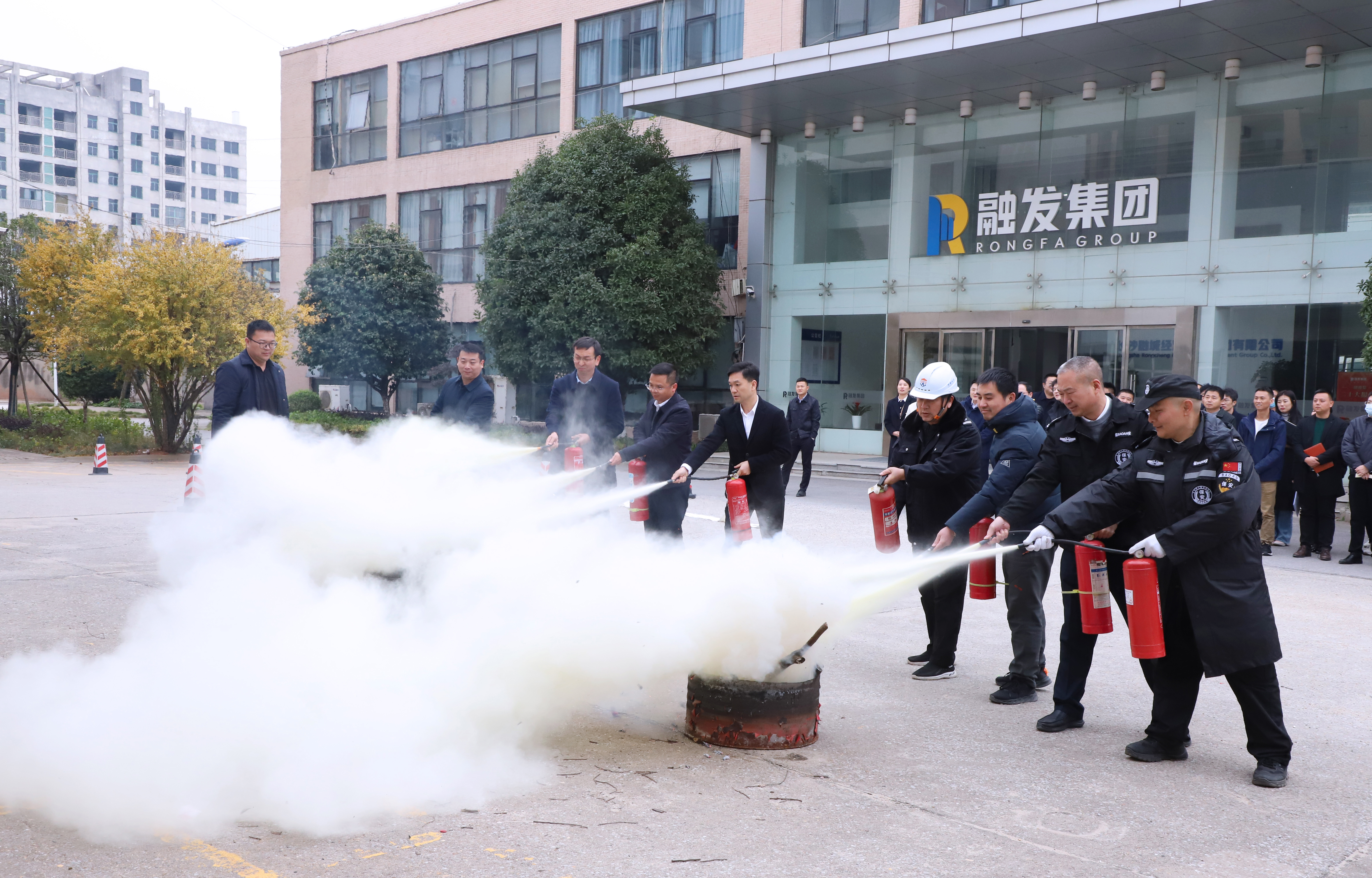 培訓+演練!筑牢消防安全“防火墻”
